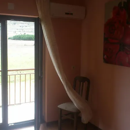 Hotel Mairas 3*